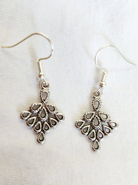 Teardrop Shaped Leaf Earring